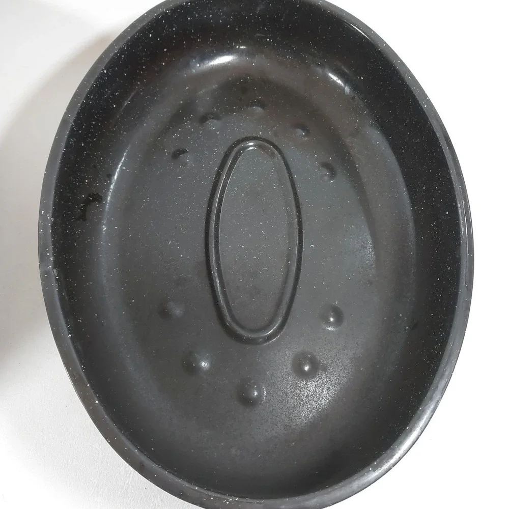 Vintage‎ Black Speckled Enamel Oval Roasting Pan with Lid